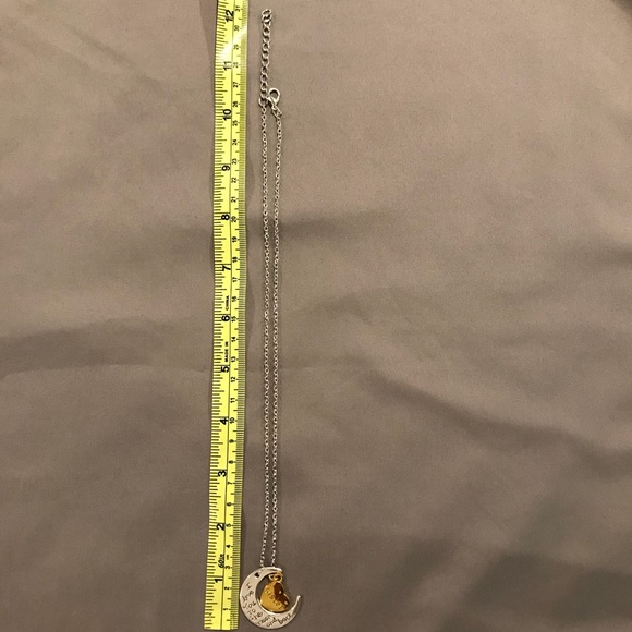 BNWT💕 SISTER Pendant - Picture 3 of 3